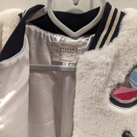 Hannah Banana Girls Size 7 Faux Fur and Embroidered Patch Jacket - Picture 5 of 6